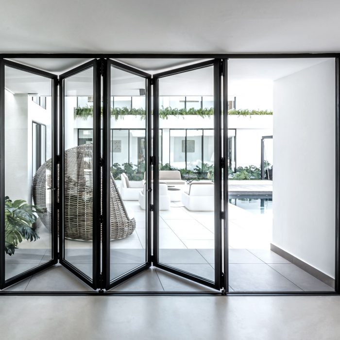 bifold_doors_garden